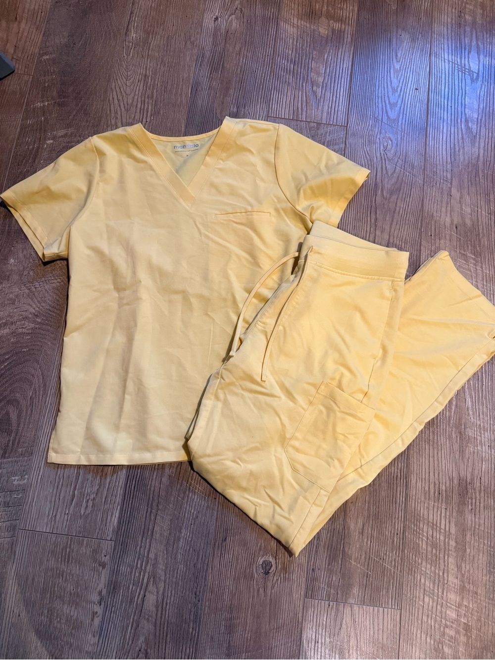 Mandala Women’s Yellow Scrub Set